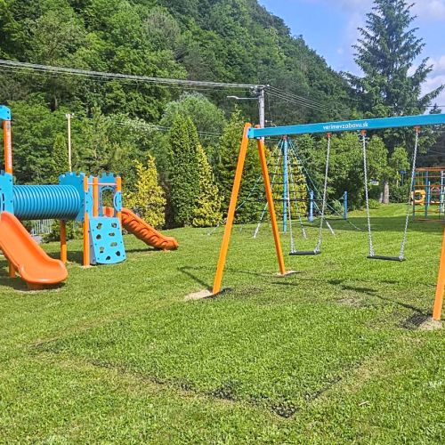 Nové detské inkluzívne „Ihrisko pre každé dieťa“ v Základnej škole v Divinke